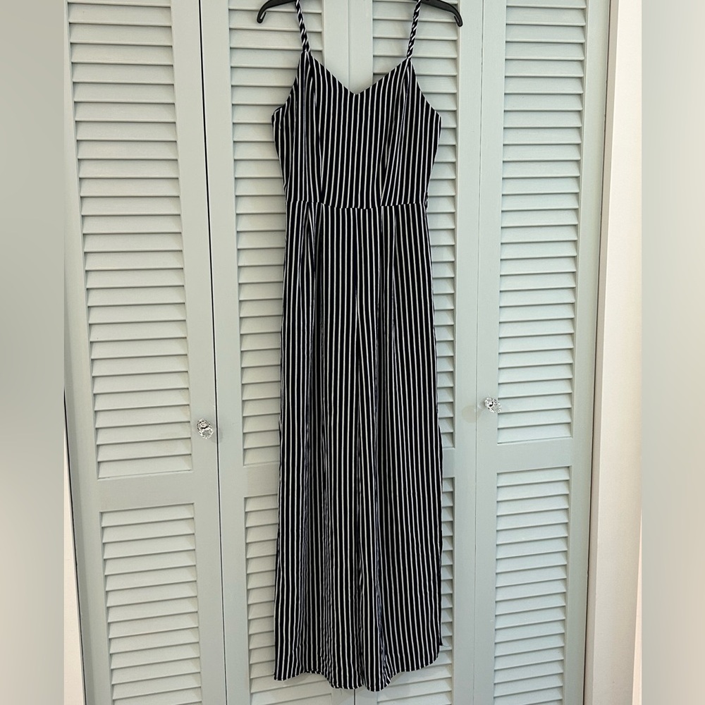 Monteau adjustable strap navy blue pinstriped jumpsuit medium